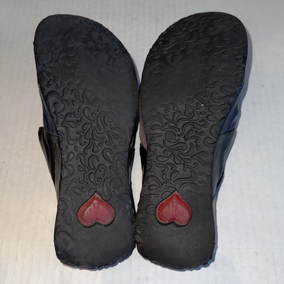 Think! Tri Color Leather Slide Sandals - Picture 9 of 10